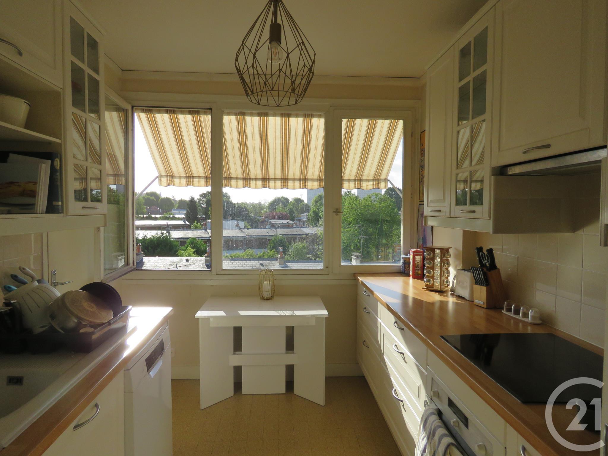 Appartement F3 à louer - 3 pièces - 57,02 m2 - L HAY LES ROSES - 94 - ILE-DE-FRANCE