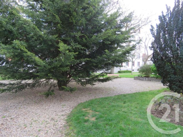 Appartement F3 à vendre - 3 pièces - 51.98 m2 - CHEVILLY LARUE - 94 - ILE-DE-FRANCE - Century 21 L'Immobilière Rn 20