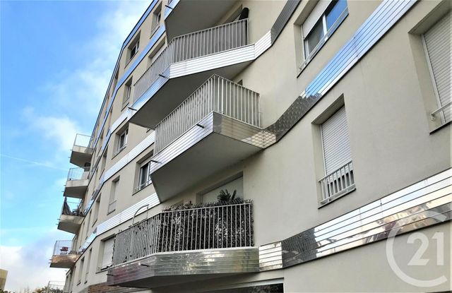 Appartement F3 à vendre - 3 pièces - 62.2 m2 - L HAY LES ROSES - 94 - ILE-DE-FRANCE - Century 21 L'Immobilière Rn 20
