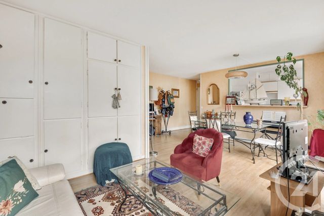 Appartement F3 à vendre - 3 pièces - 52.53 m2 - CHEVILLY LARUE - 94 - ILE-DE-FRANCE - Century 21 L'Immobilière Rn 20