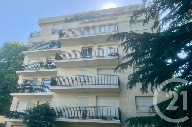 Appartement F2 à vendre - 2 pièces - 38.74 m2 - L HAY LES ROSES - 94 - ILE-DE-FRANCE - Century 21 L'Immobilière Rn 20