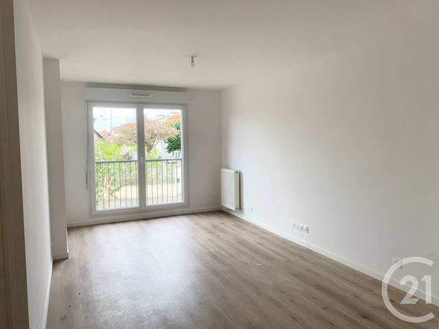 Appartement F1 à vendre - 2 pièces - 41.45 m2 - CHEVILLY LARUE - 94 - ILE-DE-FRANCE - Century 21 L'Immobilière Rn 20