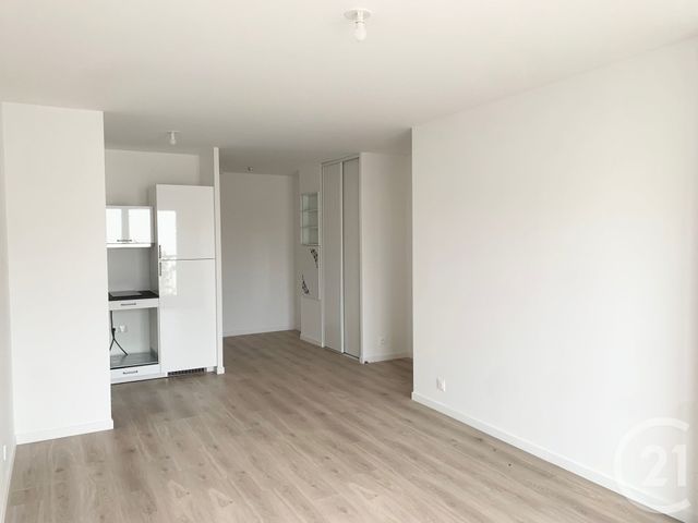 Appartement F1 à vendre - 2 pièces - 41.45 m2 - CHEVILLY LARUE - 94 - ILE-DE-FRANCE - Century 21 L'Immobilière Rn 20
