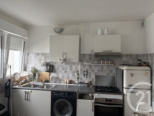 Appartement F3 à vendre - 3 pièces - 54.9 m2 - L HAY LES ROSES - 94 - ILE-DE-FRANCE - Century 21 L'Immobilière Rn 20