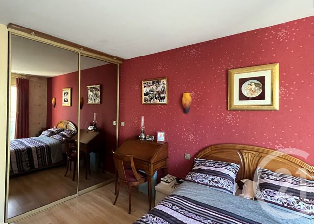 Appartement F3 à vendre - 3 pièces - 70.8 m2 - L HAY LES ROSES - 94 - ILE-DE-FRANCE - Century 21 L'Immobilière Rn 20