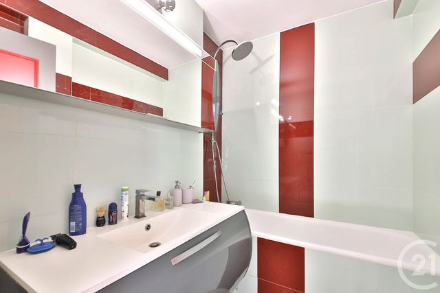 Appartement F3 à vendre - 3 pièces - 63.43 m2 - CACHAN - 94 - ILE-DE-FRANCE - Century 21 L'Immobilière Rn 20