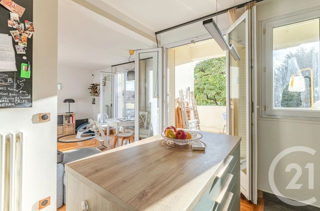 Appartement F3 à vendre - 3 pièces - 64.6 m2 - CHEVILLY LARUE - 94 - ILE-DE-FRANCE - Century 21 L'Immobilière Rn 20