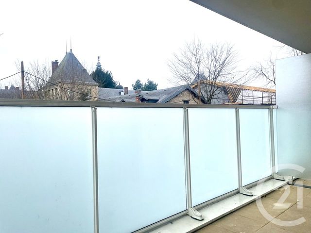 Appartement F3 à louer - 3 pièces - 55.0 m2 - CHEVILLY LARUE - 94 - ILE-DE-FRANCE - Century 21 L'Immobilière Rn 20