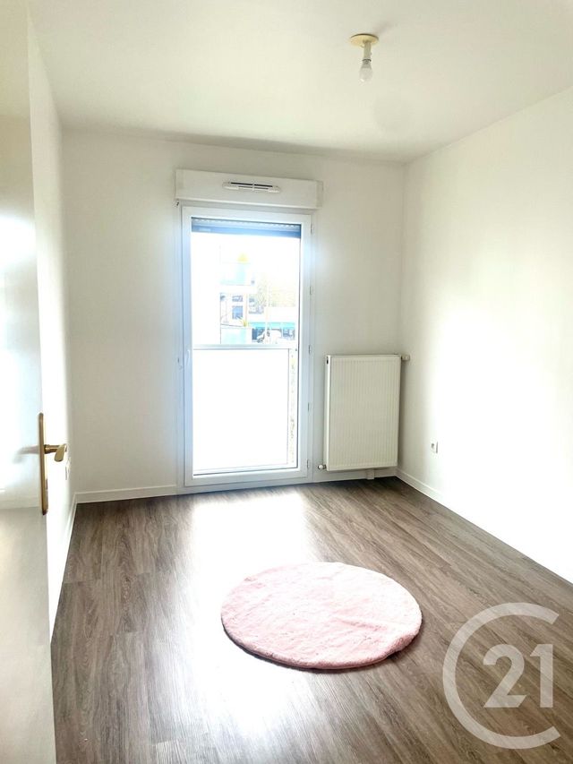 Appartement F3 à louer - 3 pièces - 55.0 m2 - CHEVILLY LARUE - 94 - ILE-DE-FRANCE - Century 21 L'Immobilière Rn 20