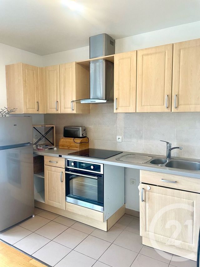Appartement F3 à louer - 3 pièces - 55.0 m2 - CHEVILLY LARUE - 94 - ILE-DE-FRANCE - Century 21 L'Immobilière Rn 20
