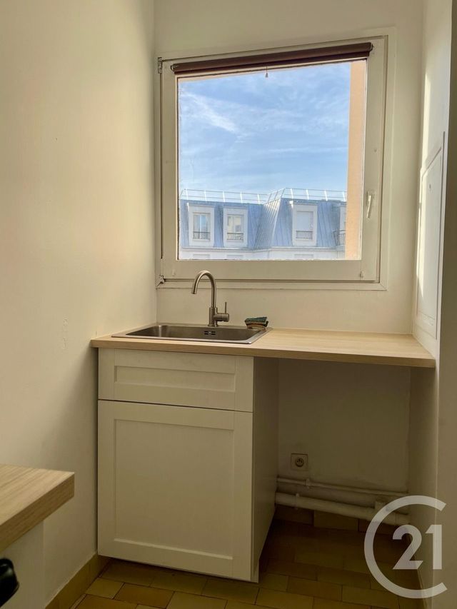 Appartement F2 à louer - 2 pièces - 51.53 m2 - L HAY LES ROSES - 94 - ILE-DE-FRANCE - Century 21 L'Immobilière Rn 20