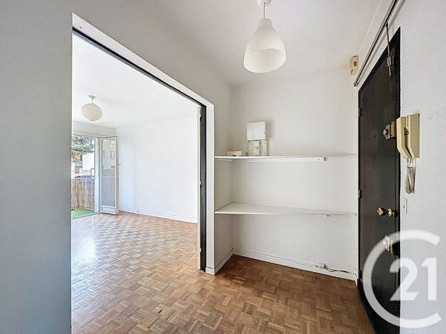 Appartement F2 à vendre - 2 pièces - 47.52 m2 - L HAY LES ROSES - 94 - ILE-DE-FRANCE - Century 21 L'Immobilière Rn 20