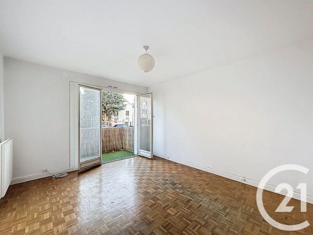 Appartement F2 à vendre - 2 pièces - 47.52 m2 - L HAY LES ROSES - 94 - ILE-DE-FRANCE - Century 21 L'Immobilière Rn 20