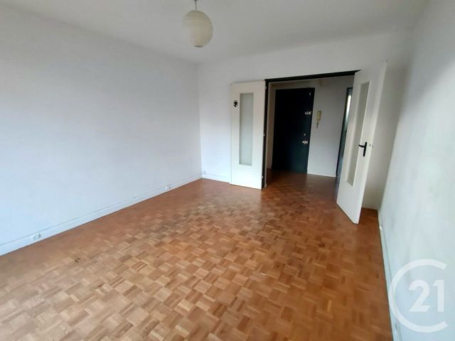 Appartement F2 à vendre - 2 pièces - 47.52 m2 - L HAY LES ROSES - 94 - ILE-DE-FRANCE - Century 21 L'Immobilière Rn 20