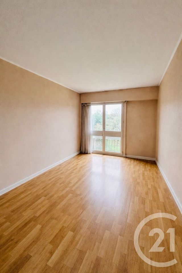 Appartement F3 à vendre - 3 pièces - 69.48 m2 - L HAY LES ROSES - 94 - ILE-DE-FRANCE - Century 21 L'Immobilière Rn 20