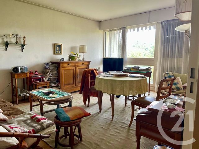 Appartement F3 à vendre - 3 pièces - 69.48 m2 - L HAY LES ROSES - 94 - ILE-DE-FRANCE - Century 21 L'Immobilière Rn 20