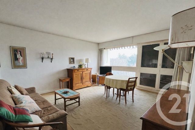 Appartement F3 à vendre - 3 pièces - 69.48 m2 - L HAY LES ROSES - 94 - ILE-DE-FRANCE - Century 21 L'Immobilière Rn 20