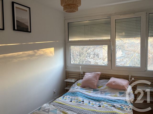 Appartement F2 à louer - 2 pièces - 37.9 m2 - L HAY LES ROSES - 94 - ILE-DE-FRANCE - Century 21 L'Immobilière Rn 20