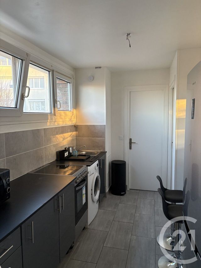 Appartement F2 à louer - 2 pièces - 37.9 m2 - L HAY LES ROSES - 94 - ILE-DE-FRANCE - Century 21 L'Immobilière Rn 20