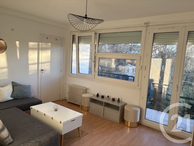 Appartement F2 à louer - 2 pièces - 37.9 m2 - L HAY LES ROSES - 94 - ILE-DE-FRANCE - Century 21 L'Immobilière Rn 20
