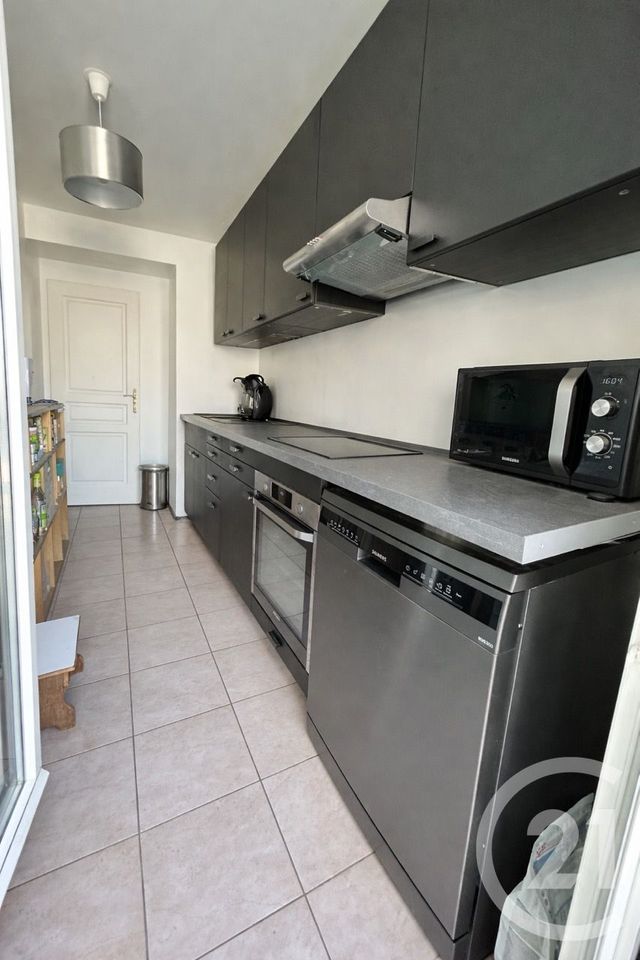 Appartement F2 à vendre - 2 pièces - 51.4 m2 - L HAY LES ROSES - 94 - ILE-DE-FRANCE - Century 21 L'Immobilière Rn 20