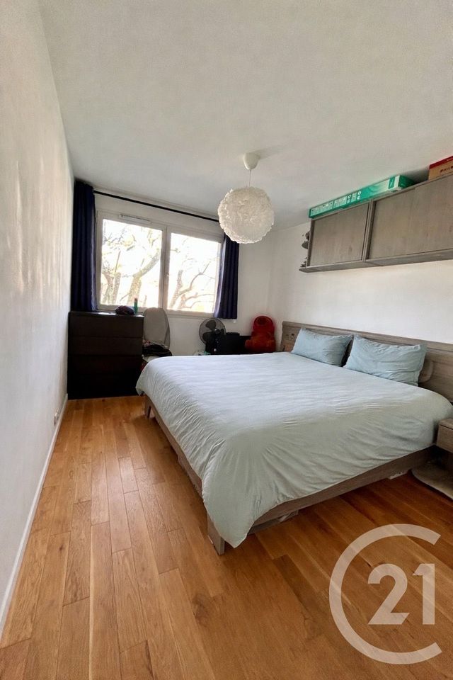 Appartement F2 à vendre - 2 pièces - 51.4 m2 - L HAY LES ROSES - 94 - ILE-DE-FRANCE - Century 21 L'Immobilière Rn 20