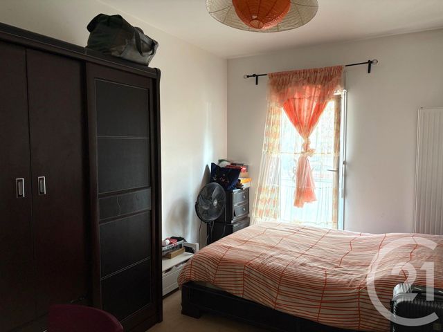 Appartement F4 à vendre - 4 pièces - 72.75 m2 - L HAY LES ROSES - 94 - ILE-DE-FRANCE - Century 21 L'Immobilière Rn 20