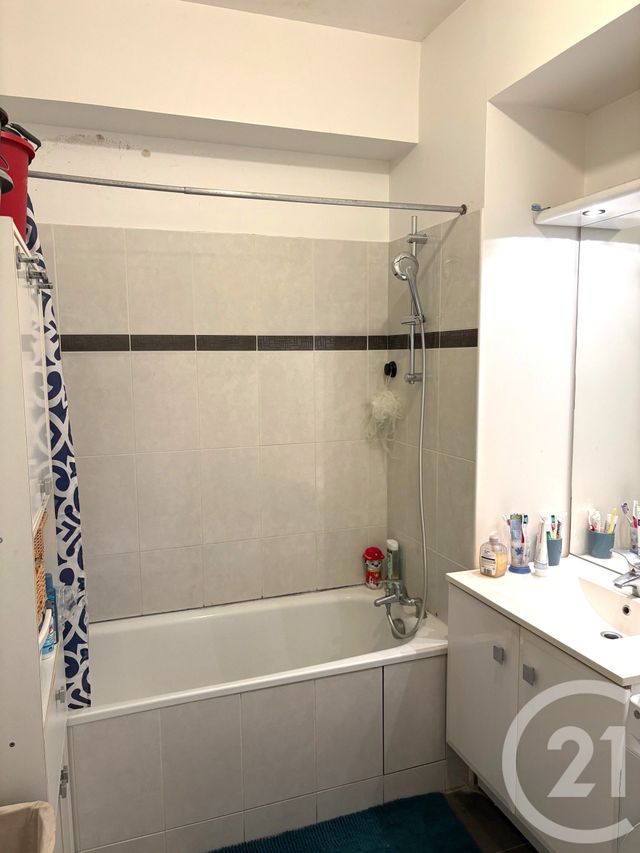 Appartement F4 à vendre - 4 pièces - 72.75 m2 - L HAY LES ROSES - 94 - ILE-DE-FRANCE - Century 21 L'Immobilière Rn 20