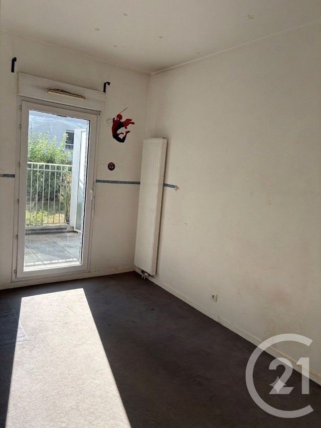 Appartement F4 à vendre - 4 pièces - 72.75 m2 - L HAY LES ROSES - 94 - ILE-DE-FRANCE - Century 21 L'Immobilière Rn 20