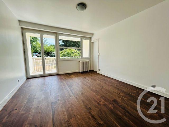 Appartement F3 à louer - 3 pièces - 55.19 m2 - L HAY LES ROSES - 94 - ILE-DE-FRANCE - Century 21 L'Immobilière Rn 20