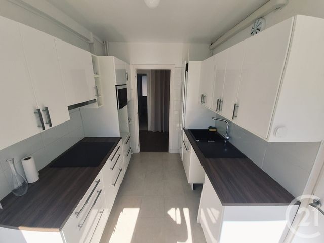 Appartement F3 à louer - 3 pièces - 55.19 m2 - L HAY LES ROSES - 94 - ILE-DE-FRANCE - Century 21 L'Immobilière Rn 20