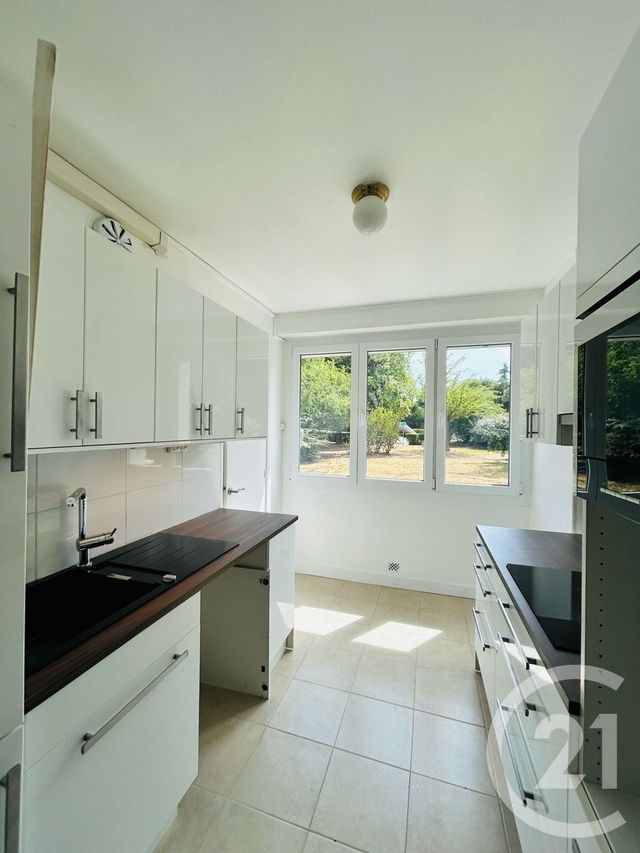 Appartement F3 à louer - 3 pièces - 55.19 m2 - L HAY LES ROSES - 94 - ILE-DE-FRANCE - Century 21 L'Immobilière Rn 20