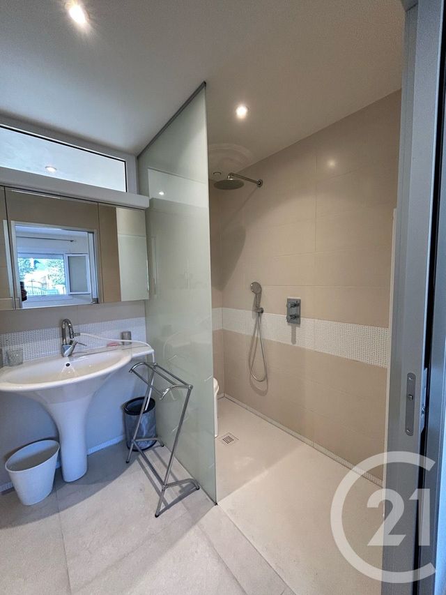 maison à louer - 6 pièces - 121.0 m2 - L HAY LES ROSES - 94 - ILE-DE-FRANCE - Century 21 L'Immobilière Rn 20