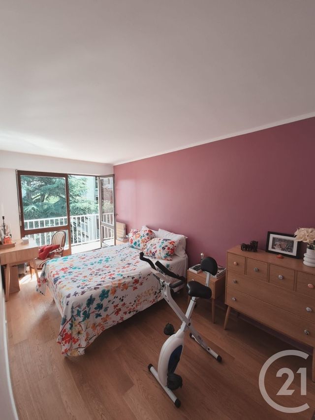 Appartement F5 à vendre - 5 pièces - 85.51 m2 - L HAY LES ROSES - 94 - ILE-DE-FRANCE - Century 21 L'Immobilière Rn 20