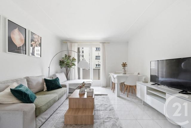 Appartement F3 à vendre - 3 pièces - 57.41 m2 - CHEVILLY LARUE - 94 - ILE-DE-FRANCE - Century 21 L'Immobilière Rn 20