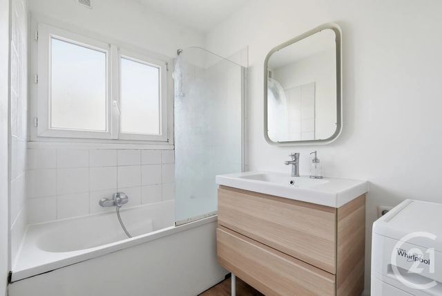 Appartement F3 à vendre - 3 pièces - 57.41 m2 - CHEVILLY LARUE - 94 - ILE-DE-FRANCE - Century 21 L'Immobilière Rn 20
