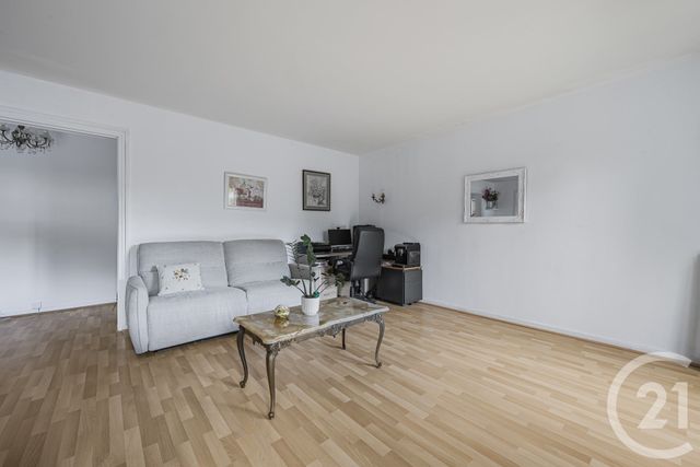 Appartement F3 à vendre - 3 pièces - 72.03 m2 - L HAY LES ROSES - 94 - ILE-DE-FRANCE - Century 21 L'Immobilière Rn 20