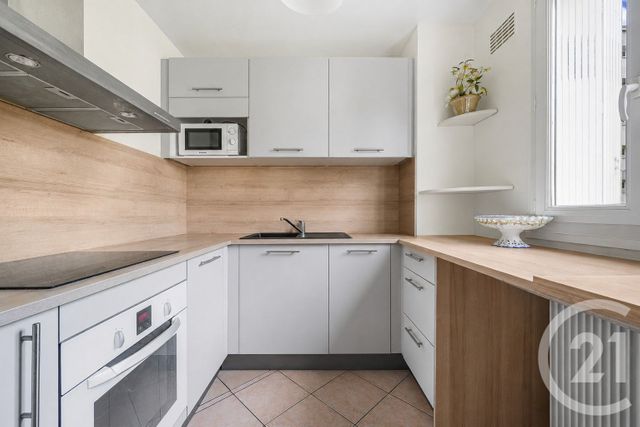 Appartement F3 à vendre - 3 pièces - 72.03 m2 - L HAY LES ROSES - 94 - ILE-DE-FRANCE - Century 21 L'Immobilière Rn 20