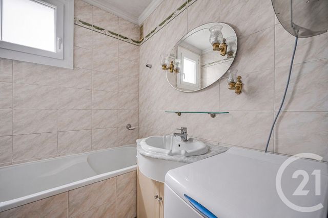 Appartement F3 à vendre - 3 pièces - 72.03 m2 - L HAY LES ROSES - 94 - ILE-DE-FRANCE - Century 21 L'Immobilière Rn 20