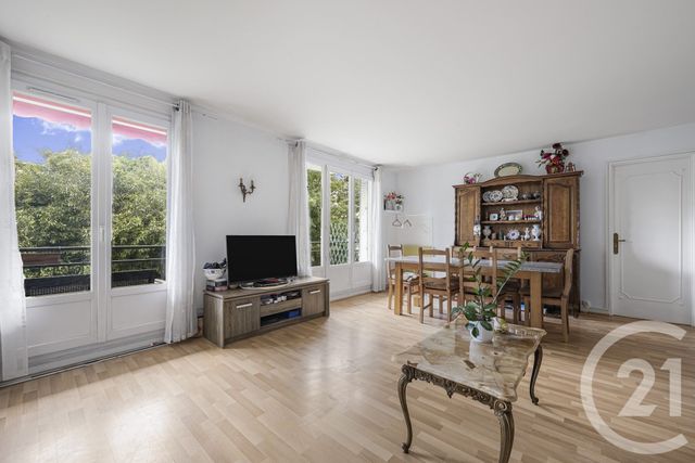 Appartement F3 à vendre - 3 pièces - 72.03 m2 - L HAY LES ROSES - 94 - ILE-DE-FRANCE - Century 21 L'Immobilière Rn 20