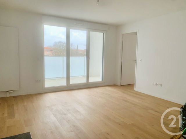 Appartement F2 à louer - 2 pièces - 46.25 m2 - L HAY LES ROSES - 94 - ILE-DE-FRANCE - Century 21 L'Immobilière Rn 20