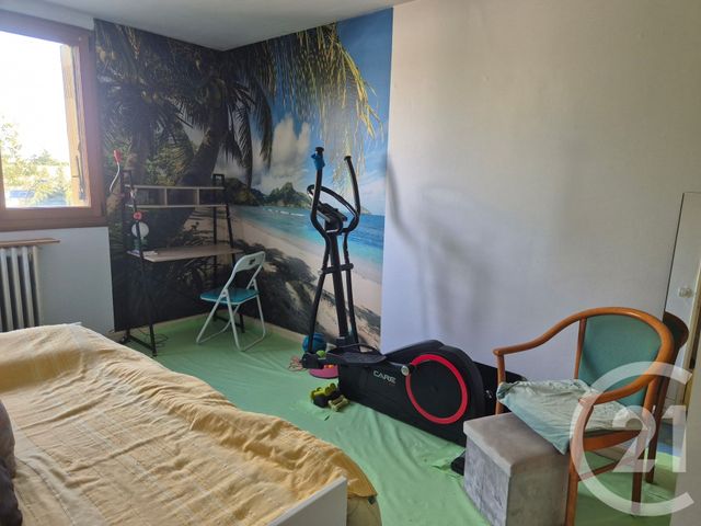 Appartement F4 à vendre - 4 pièces - 77.68 m2 - CHEVILLY LARUE - 94 - ILE-DE-FRANCE - Century 21 L'Immobilière Rn 20