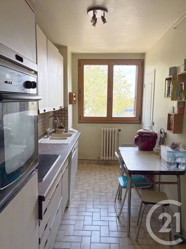 Appartement F4 à vendre - 4 pièces - 77.68 m2 - CHEVILLY LARUE - 94 - ILE-DE-FRANCE - Century 21 L'Immobilière Rn 20