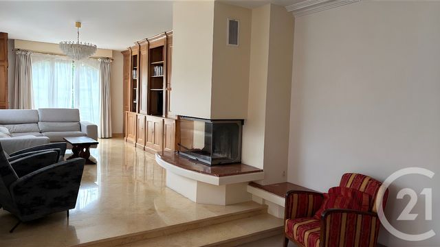 maison à louer - 1 pièce - 13.53 m2 - CHEVILLY LARUE - 94 - ILE-DE-FRANCE - Century 21 L'Immobilière Rn 20