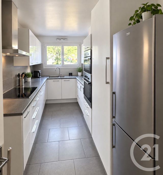 Appartement F6 à vendre - 6 pièces - 101.42 m2 - L HAY LES ROSES - 94 - ILE-DE-FRANCE - Century 21 L'Immobilière Rn 20